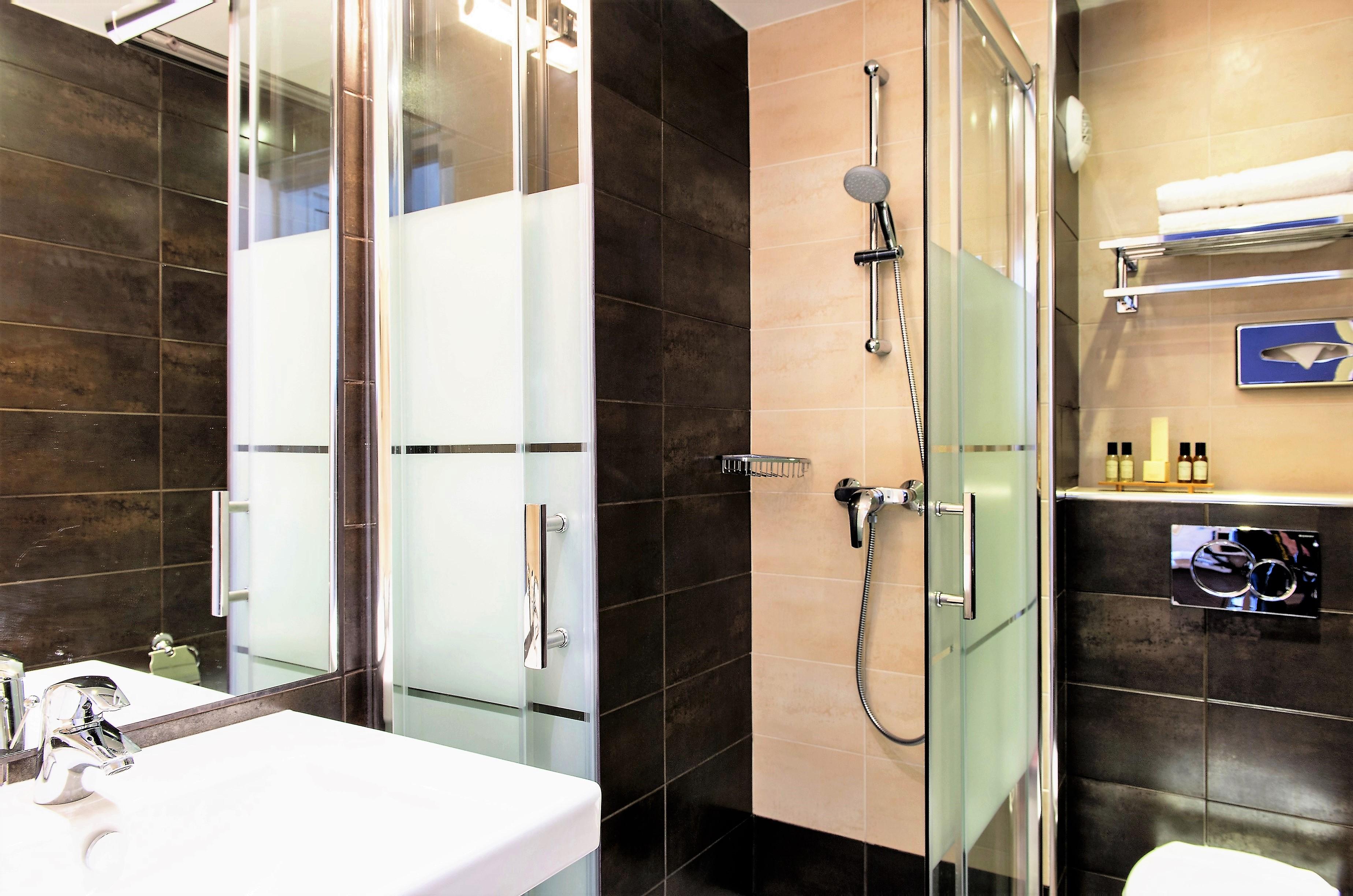 Hotel Ariane Montparnasse By Patrick Hayat Paris Luaran gambar