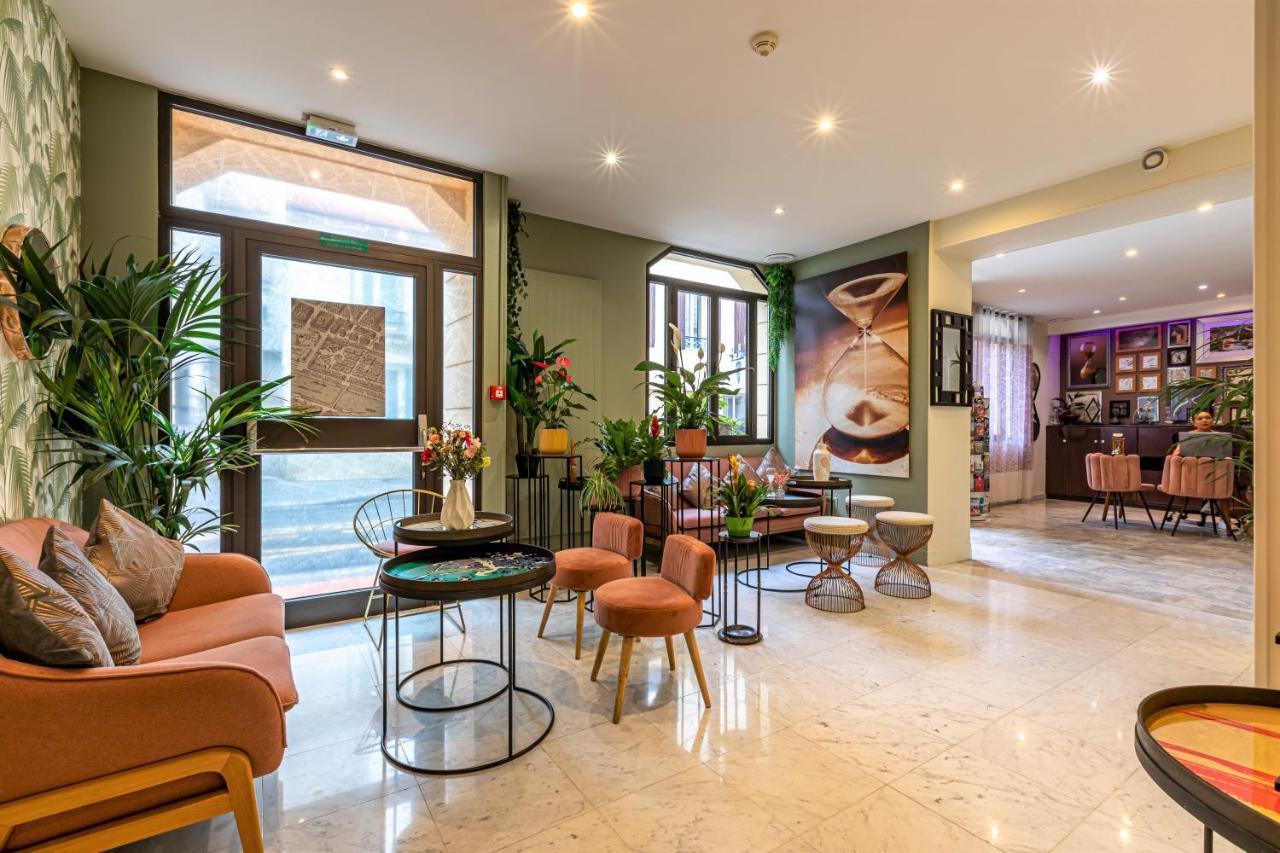 Hotel Ariane Montparnasse By Patrick Hayat Paris Luaran gambar