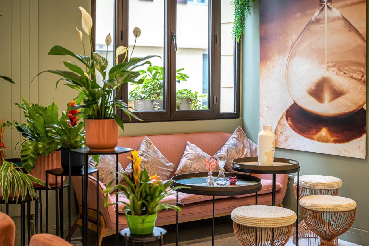 Hotel Ariane Montparnasse By Patrick Hayat Paris Luaran gambar